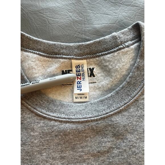 Stranger Things MED Hawkins High Tigers Crew Neck Long Sleeve EUC - Picture 4 of 7